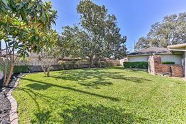 5106 Sleepy Creek Drive, Houston, TX 77017