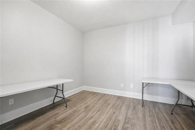 8808 N Oxford Avenue, Kansas City, MO 64157