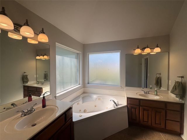 11921 N 168th East East Place N, Collinsville, OK 74021