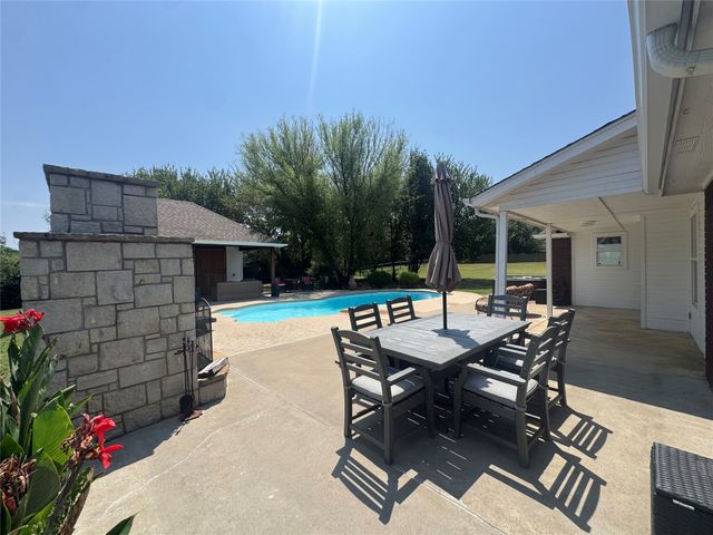 11921 N 168th East East Place N, Collinsville, OK 74021
