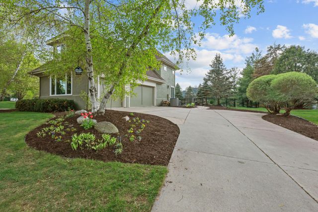 3380 Pioneer Place, Stillwater, MN 55082