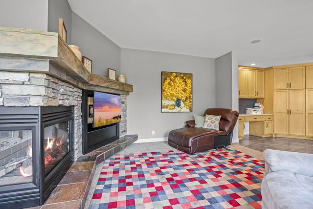 3380 Pioneer Place, Stillwater, MN 55082