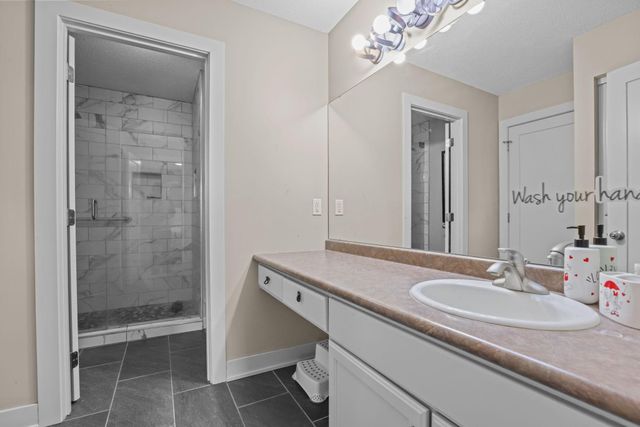 3380 Pioneer Place, Stillwater, MN 55082