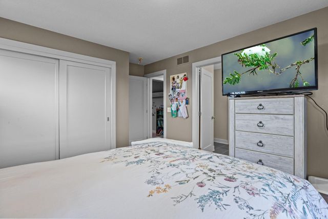 3380 Pioneer Place, Stillwater, MN 55082