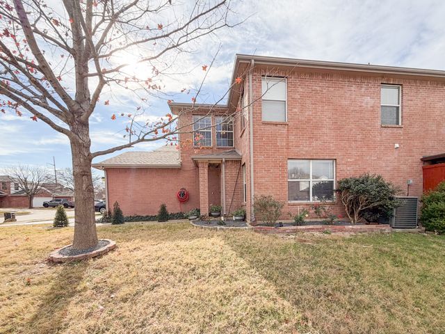 2044 Talon Drive, Lewisville, TX 75077