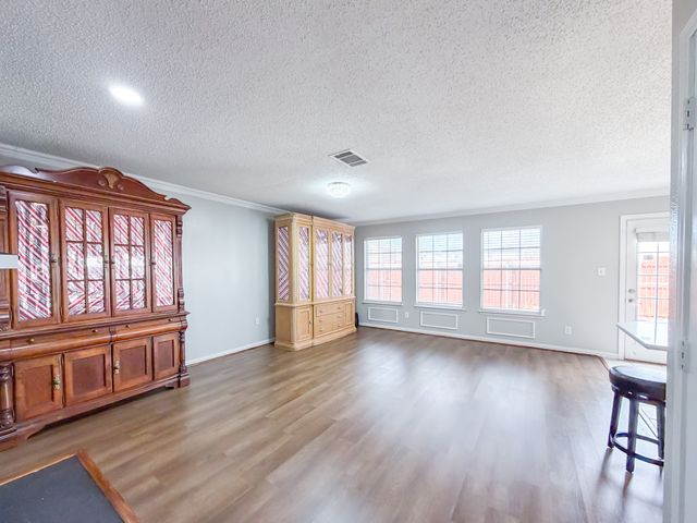 2044 Talon Drive, Lewisville, TX 75077