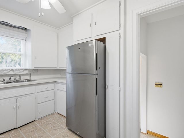 15638 Evergreen Avenue, Eastpointe, MI 48021