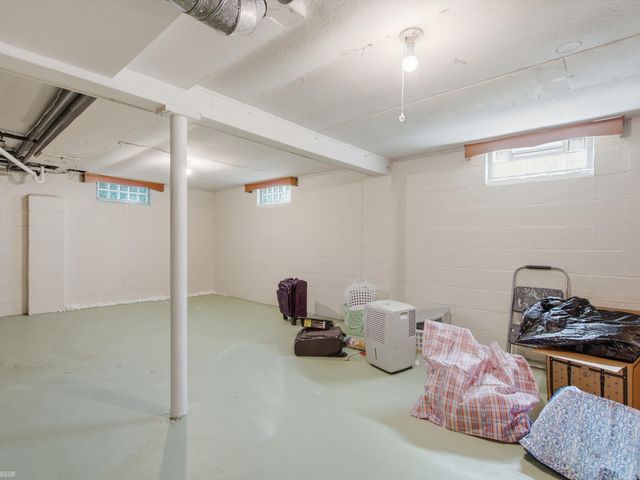 15638 Evergreen Avenue, Eastpointe, MI 48021