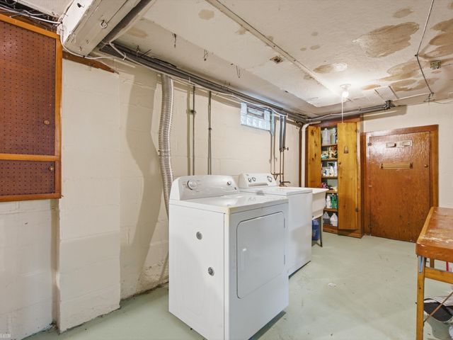 15638 Evergreen Avenue, Eastpointe, MI 48021