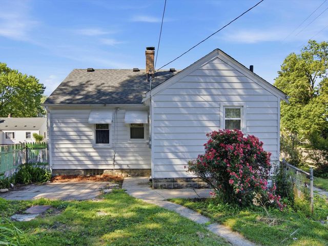 15638 Evergreen Avenue, Eastpointe, MI 48021