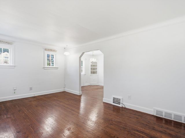 15638 Evergreen Avenue, Eastpointe, MI 48021