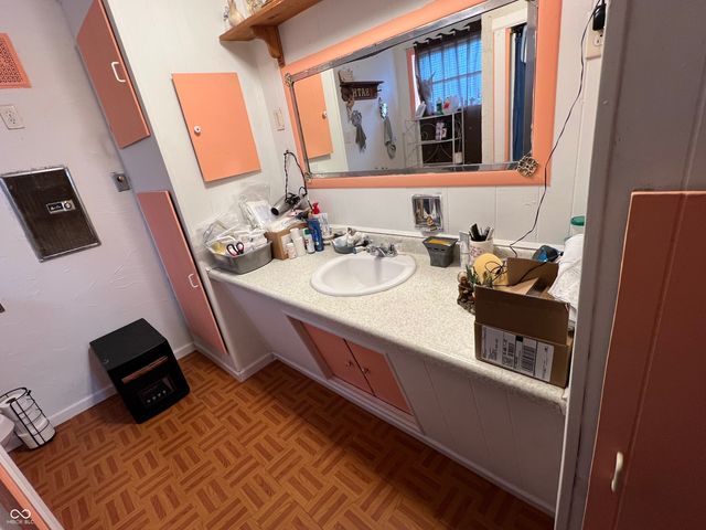 2731 Delaware Street, Anderson, IN 46016