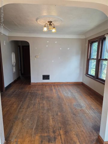 244 LENOX Street Ne, Detroit, MI 48215