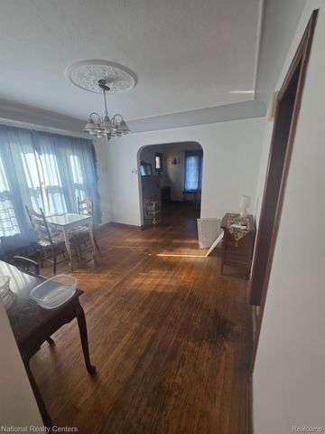 244 LENOX Street Ne, Detroit, MI 48215