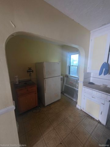 244 LENOX Street Ne, Detroit, MI 48215