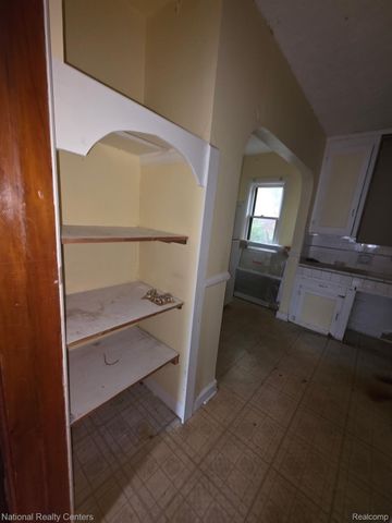 244 LENOX Street Ne, Detroit, MI 48215