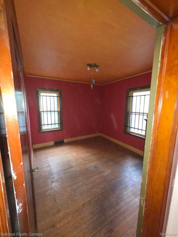 244 LENOX Street Ne, Detroit, MI 48215