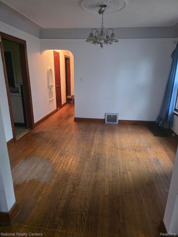 244 LENOX Street Ne, Detroit, MI 48215