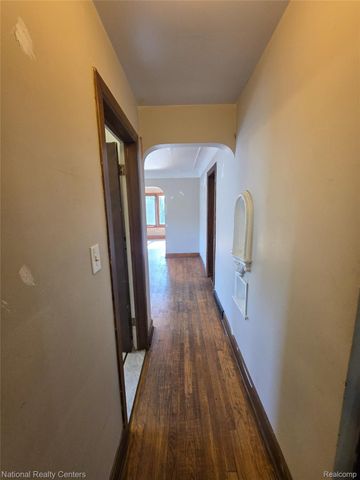 244 LENOX Street Ne, Detroit, MI 48215