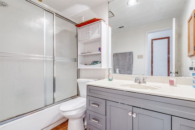 6724 Mountain Cedar Lane, Dallas, TX 75236