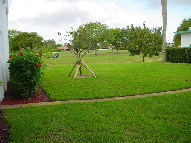 5501 NW 2nd Avenue NW 304, Boca Raton, FL 33487