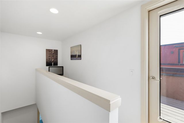 165 20th Avenue, Seattle, WA 98122