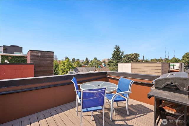165 20th Avenue, Seattle, WA 98122