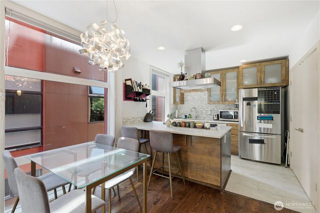 165 20th Avenue, Seattle, WA 98122