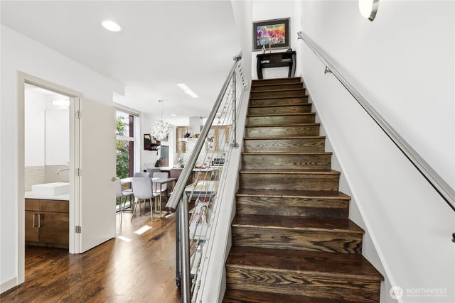 165 20th Avenue, Seattle, WA 98122