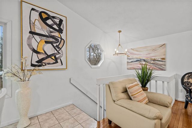 6 Tennyson Road, Warwick, RI 02888