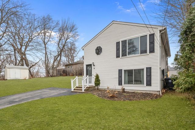 6 Tennyson Road, Warwick, RI 02888
