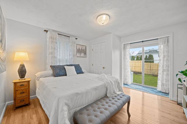 6 Tennyson Road, Warwick, RI 02888