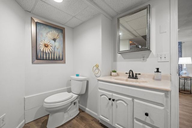 6 Tennyson Road, Warwick, RI 02888