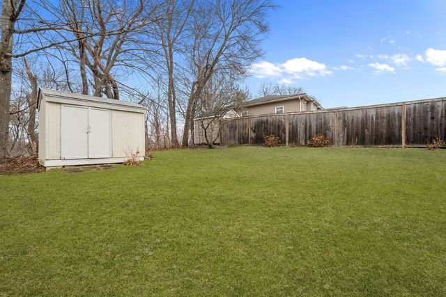 6 Tennyson Road, Warwick, RI 02888