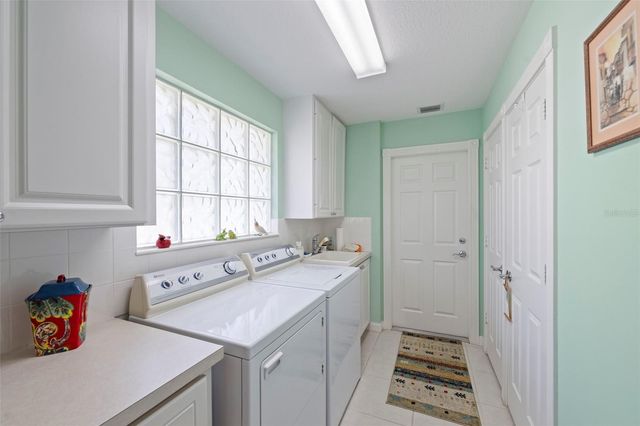 7772 CAMMINARE DRIVE, Sarasota, FL 34238