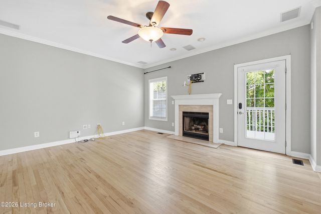 5141 Craigs Creek Dr, Louisville, KY 40241