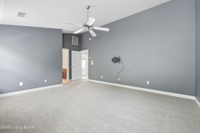 5141 Craigs Creek Dr, Louisville, KY 40241