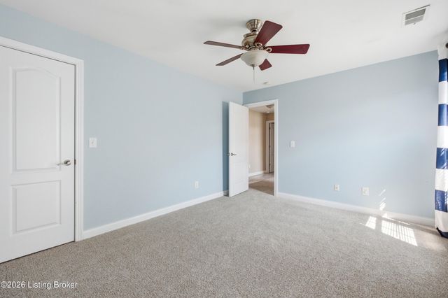 5141 Craigs Creek Dr, Louisville, KY 40241