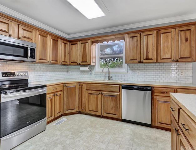 217 Hermlee Street, Hot Springs, AR 71913