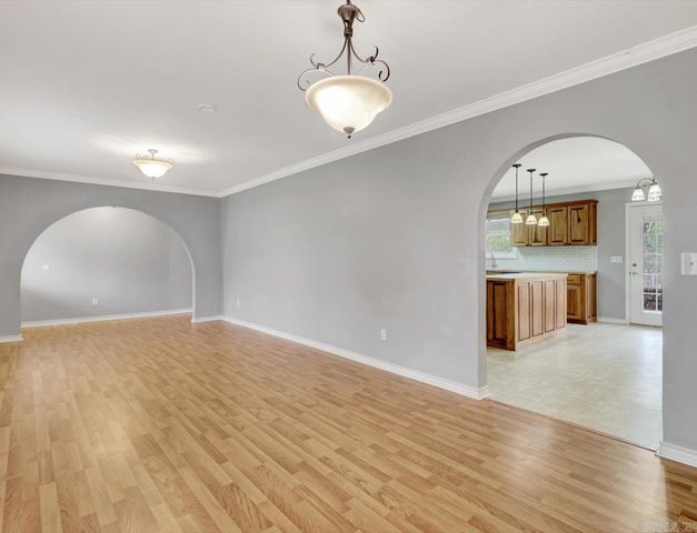 217 Hermlee Street, Hot Springs, AR 71913