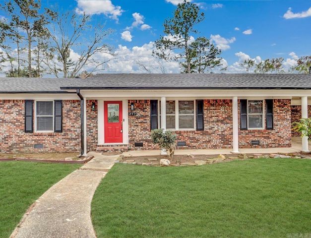 217 Hermlee Street, Hot Springs, AR 71913