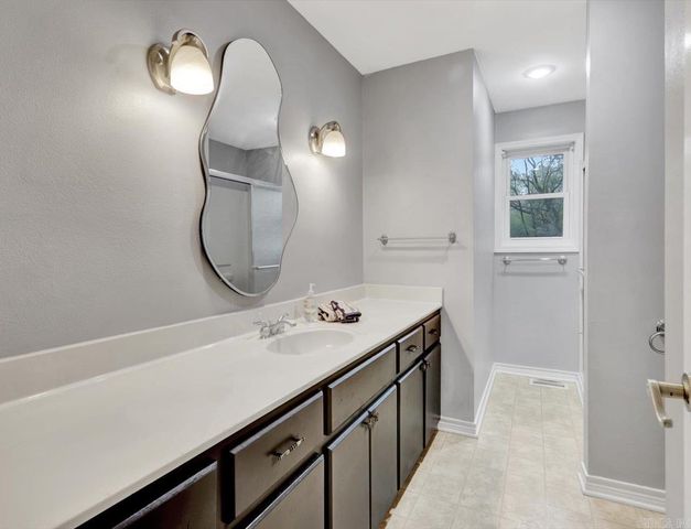 217 Hermlee Street, Hot Springs, AR 71913