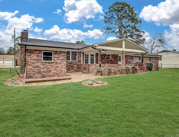 217 Hermlee Street, Hot Springs, AR 71913