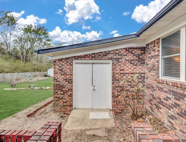 217 Hermlee Street, Hot Springs, AR 71913