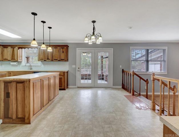 217 Hermlee Street, Hot Springs, AR 71913