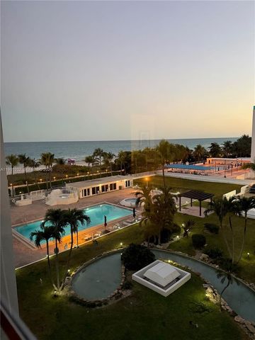 5005 Collins Ave 518, Miami Beach, FL 33140