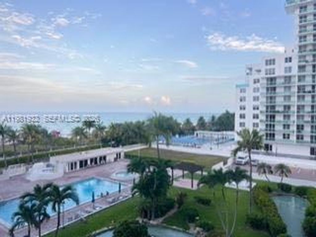 5005 Collins Ave 518, Miami Beach, FL 33140