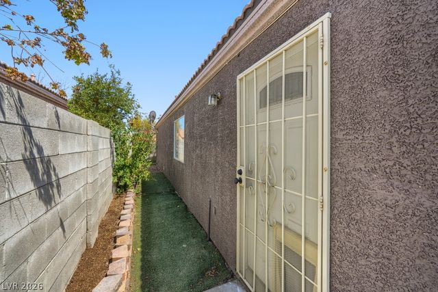 5271 Mineral Lake Drive, Las Vegas, NV 89122