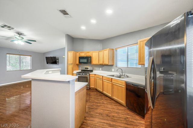5271 Mineral Lake Drive, Las Vegas, NV 89122