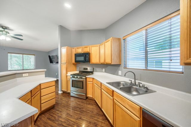 5271 Mineral Lake Drive, Las Vegas, NV 89122